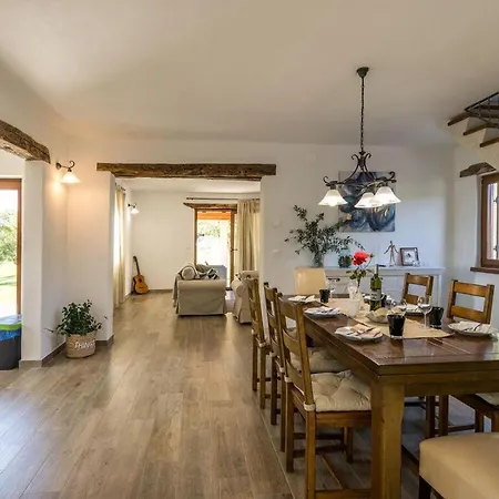 Casa Ida Comfortable Holiday Villa Grožnjan